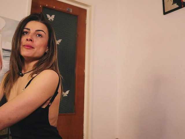 MissLullu's BongaCams show and profile