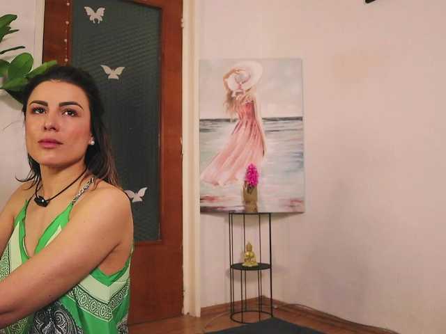 MissLullu's BongaCams show and profile