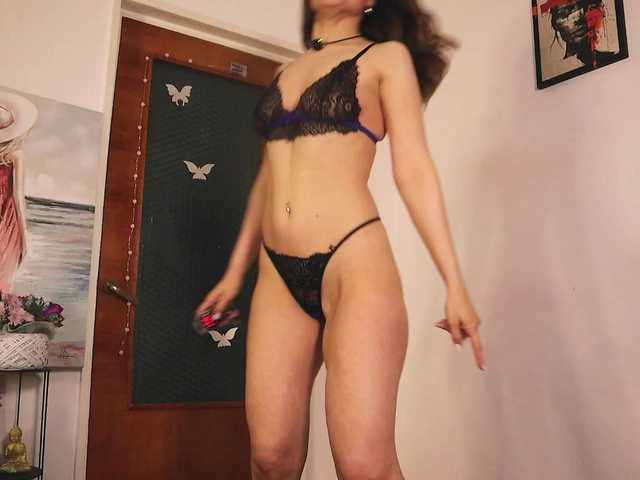 MissLullu's BongaCams show and profile