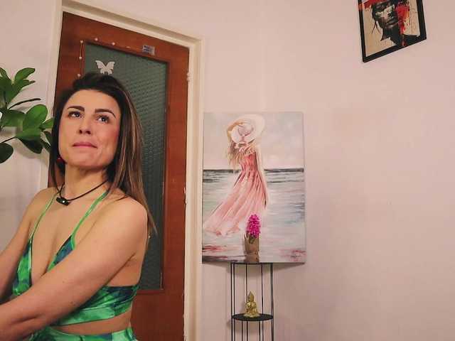 MissLullu's BongaCams show and profile