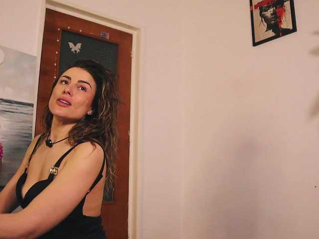 MissLullu's BongaCams show and profile