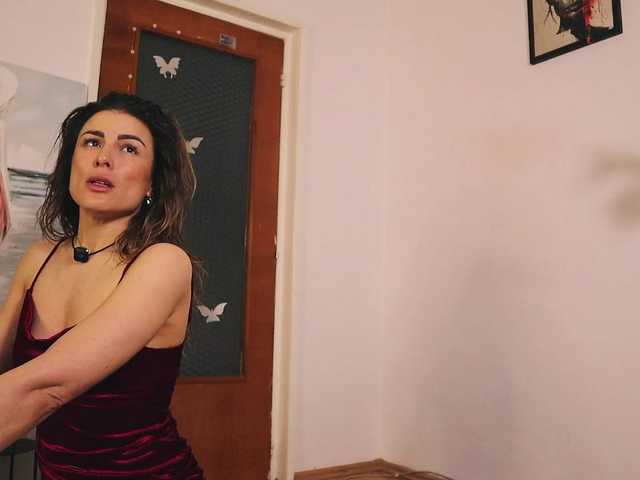 MissLullu's BongaCams show and profile