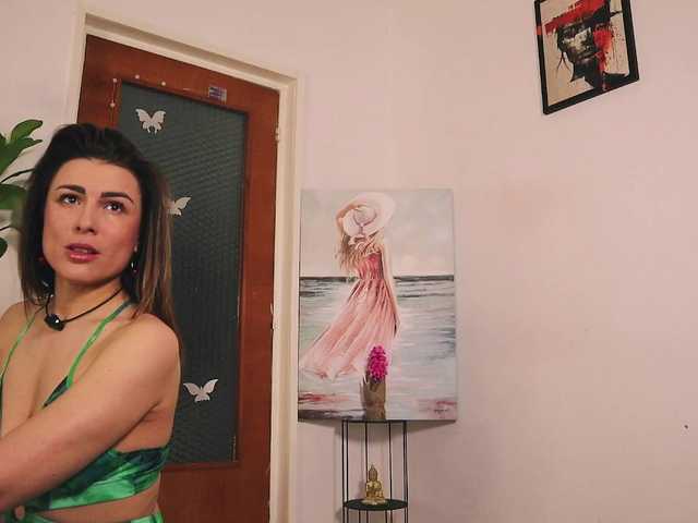 MissLullu's BongaCams show and profile