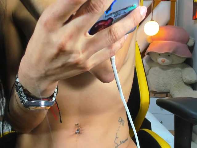 lady-ary webcam bongacams model stream image