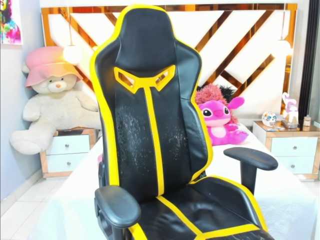  lady-ary chat room