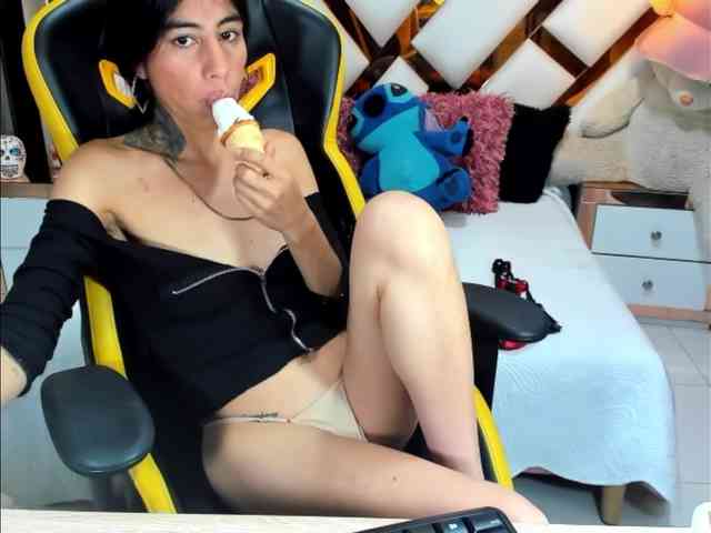 lady-ary webcam
