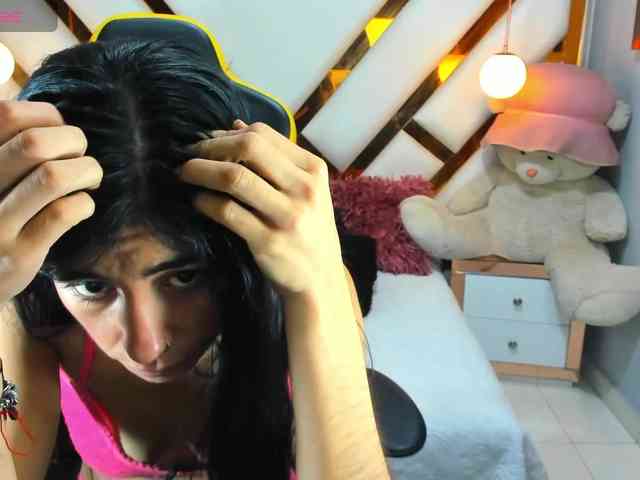 lady-ary webcam