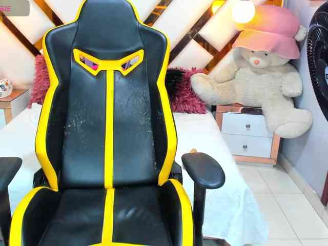 lady-ary webcam