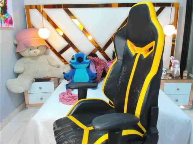 lady-ary webcam