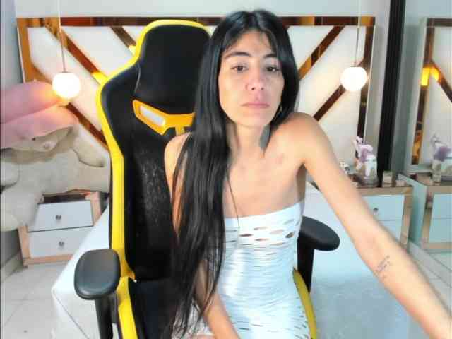lady-ary webcam