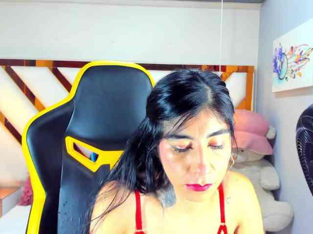 lady-ary webcam