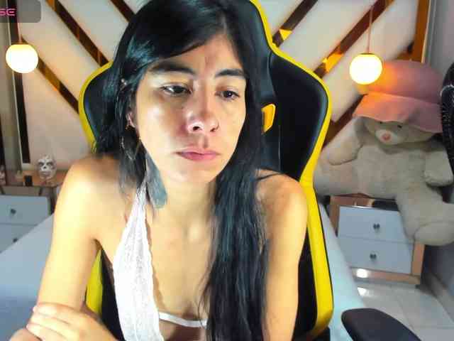 lady-ary webcam