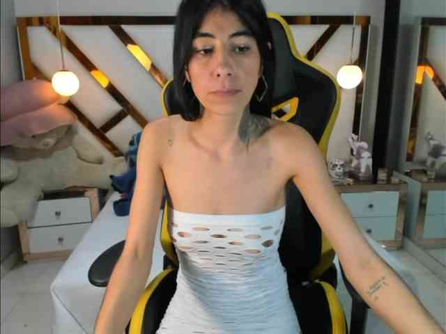 lady-ary webcam