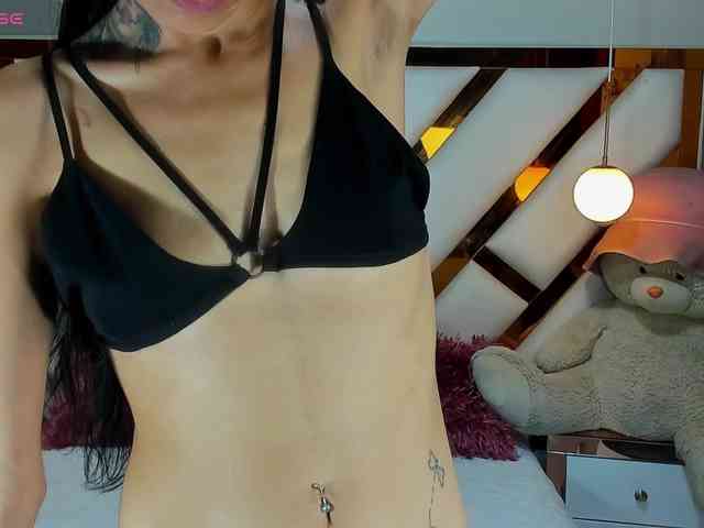 lady-ary webcam