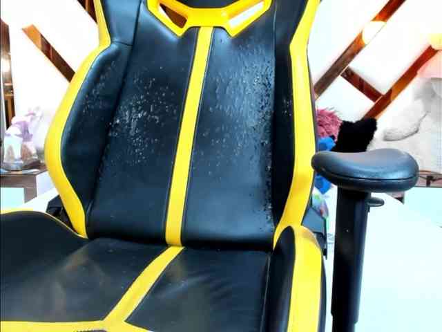 lady-ary webcam