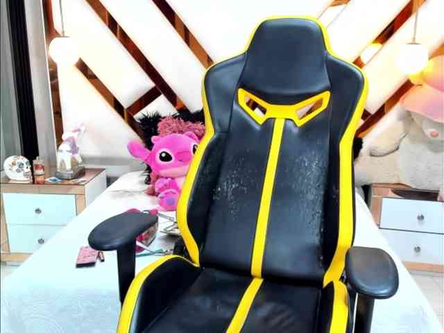 lady-ary webcam
