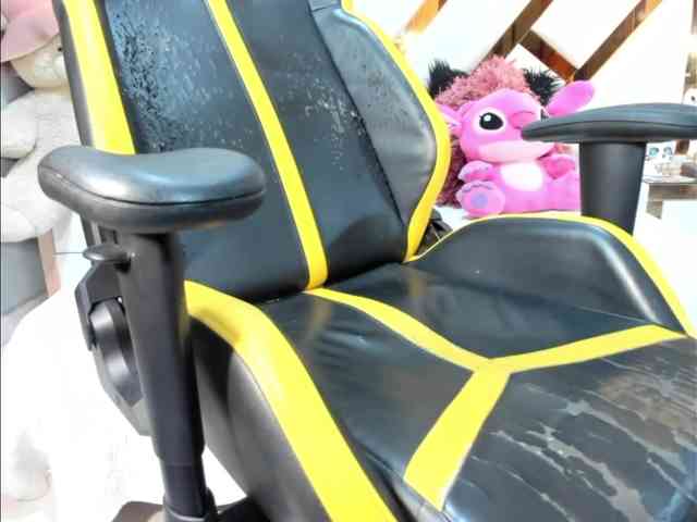 lady-ary webcam