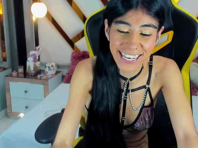 lady-ary webcam