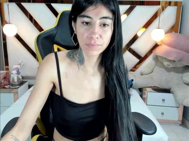 lady-ary webcam