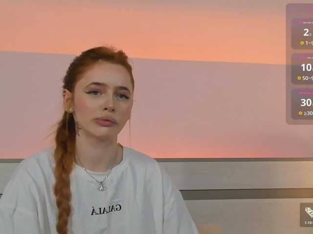 MissRedFox from BongaCams