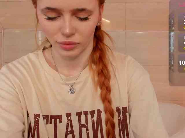 MissRedFox Live Webcam on BongaCams