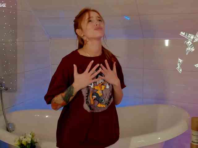 MissRedFox Live Webcam on BongaCams