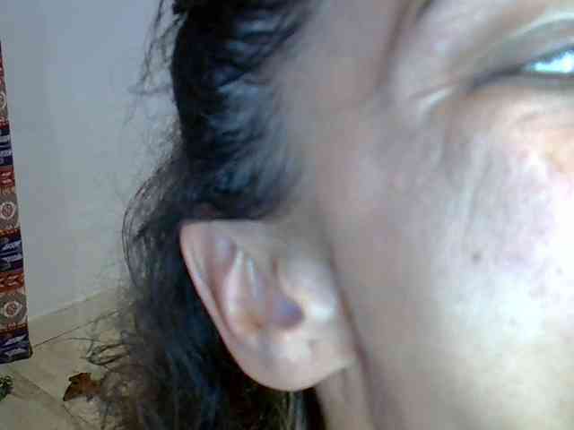 aliceanddave1 webcam