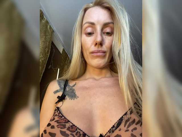 StreKoza's BongaCams show and profile