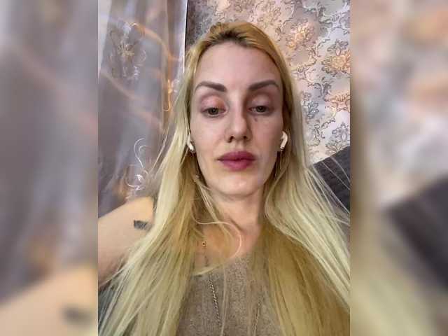 StreKoza's BongaCams show and profile