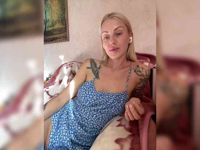 StreKoza's webcam live show