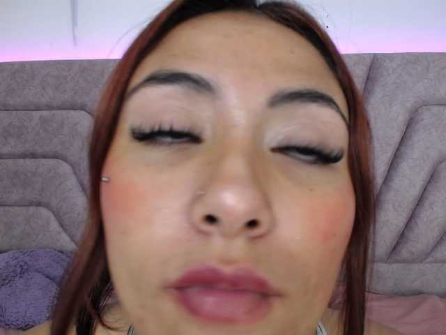 Jessica-Kraft's BongaCams show and profile