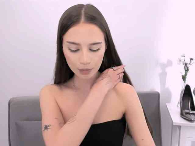 EmilyDirty Live Webcam on BongaCams