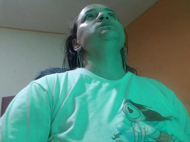 miaabrownn2's BongaCams show and profile