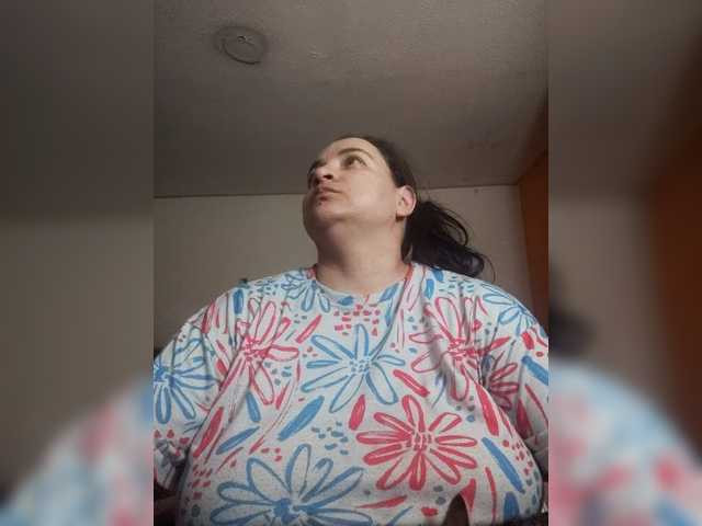 miaabrownn2's BongaCams show and profile