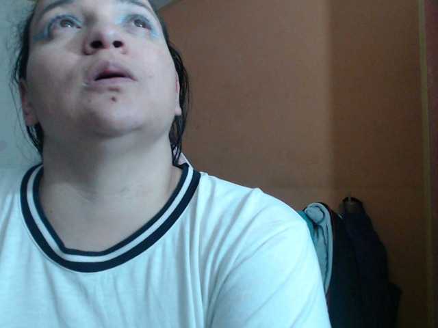 miaabrownn2's BongaCams show and profile