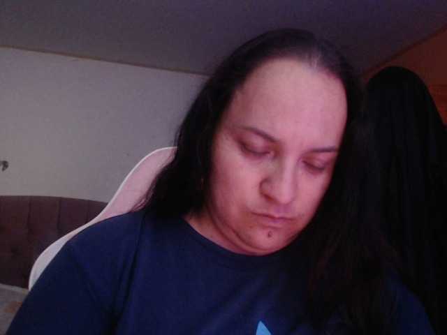 miaabrownn2's BongaCams show and profile