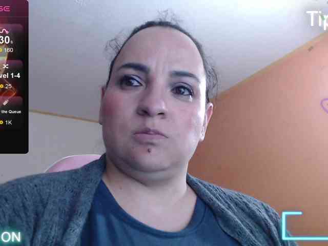 miaabrownn2 webcam