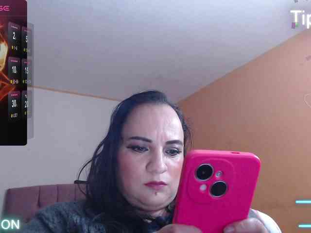 miaabrownn2 webcam