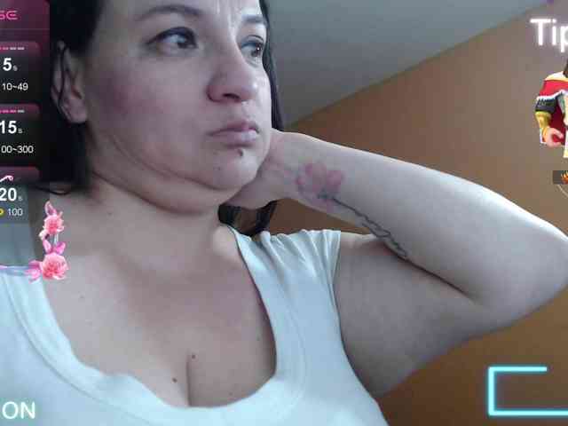 miaabrownn2 webcam