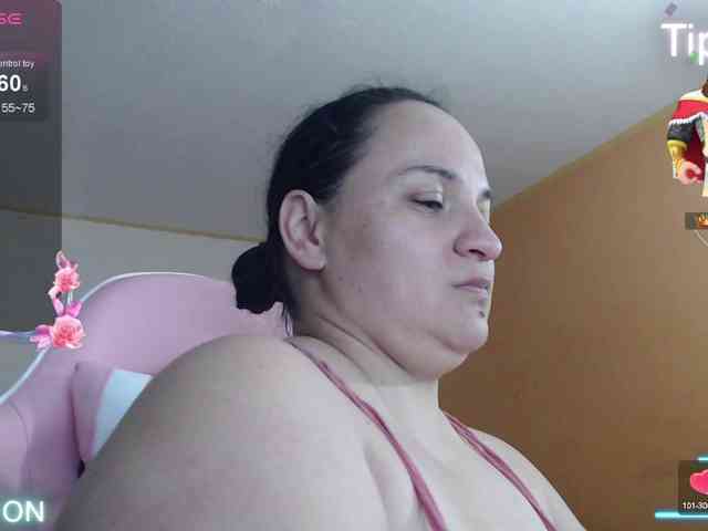 miaabrownn2 webcam