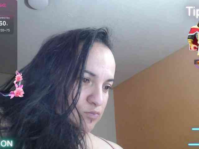 miaabrownn2 webcam