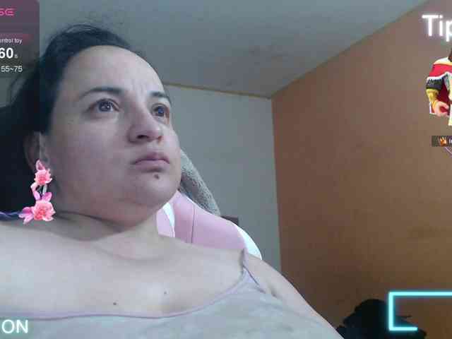miaabrownn2 webcam