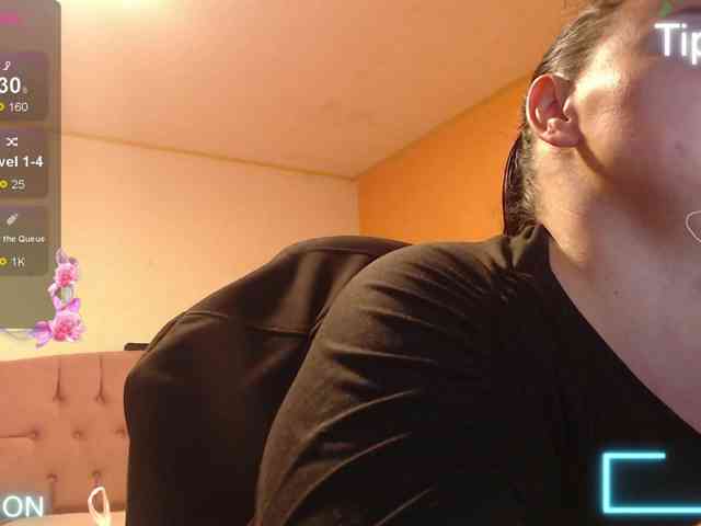 miaabrownn2 webcam