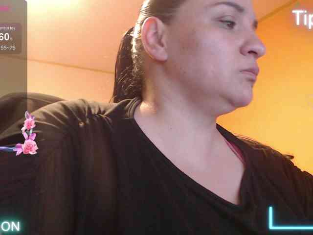 miaabrownn2 webcam