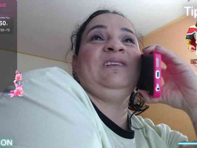 miaabrownn2 webcam