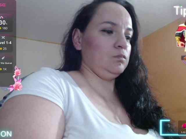 miaabrownn2 webcam