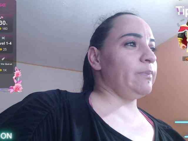 miaabrownn2 webcam