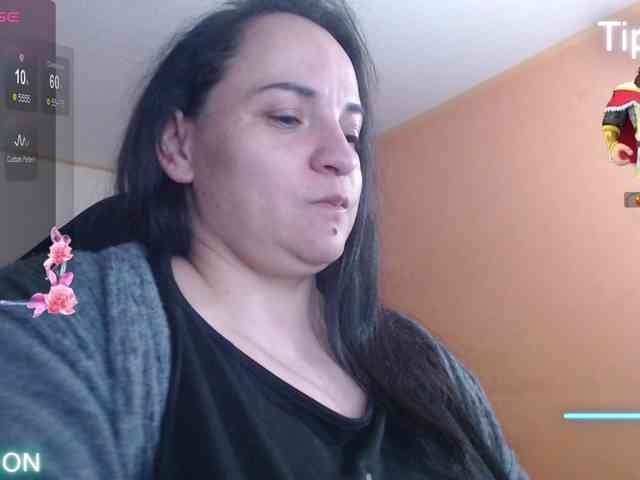 miaabrownn2 webcam
