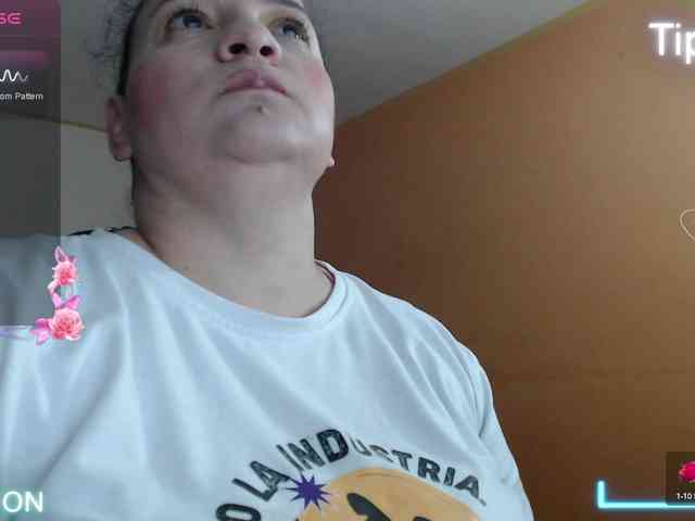 miaabrownn2 webcam