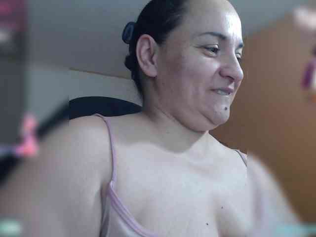 miaabrownn2 webcam